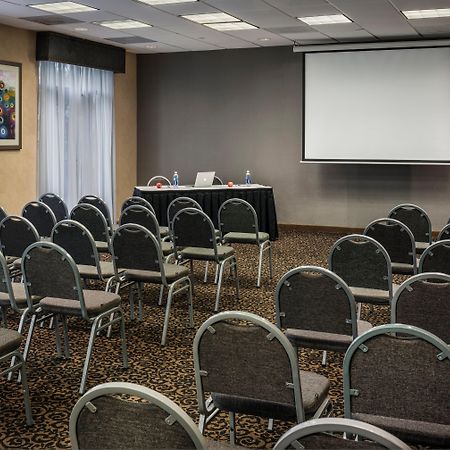 Holiday Inn Express & Suites Laurel Lakes By Ihg Εξωτερικό φωτογραφία