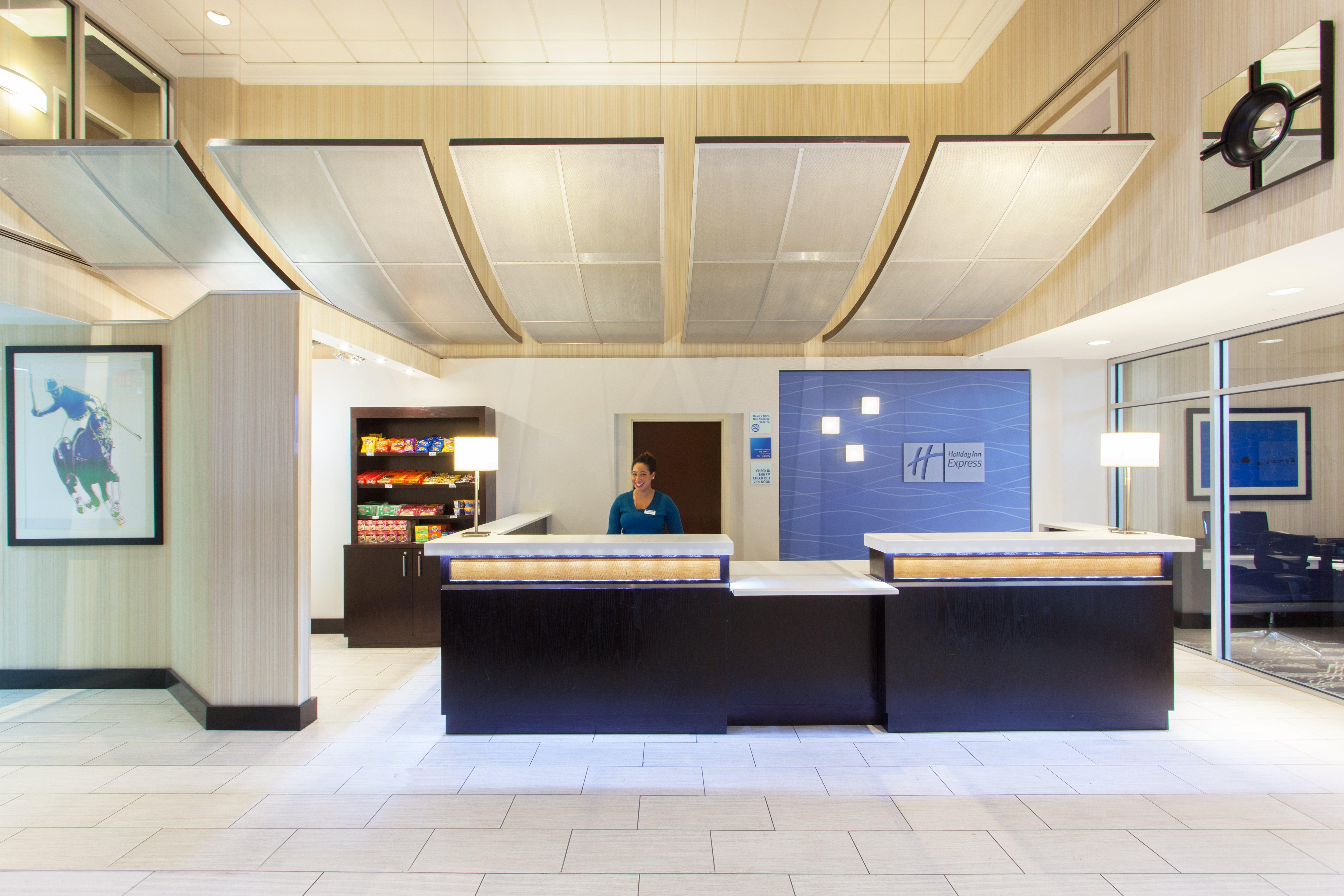 Holiday Inn Express & Suites Laurel Lakes By Ihg Εξωτερικό φωτογραφία