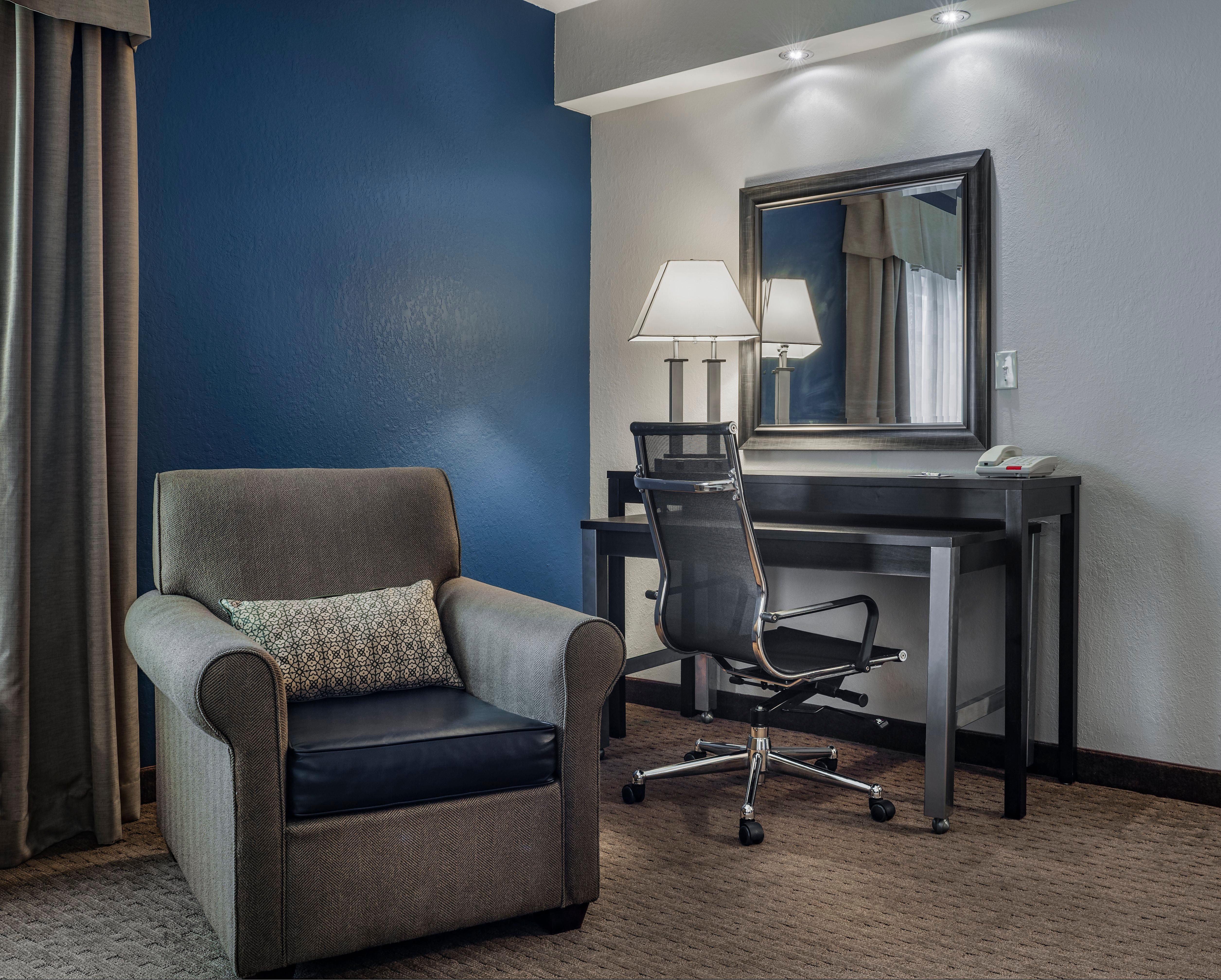 Holiday Inn Express & Suites Laurel Lakes By Ihg Εξωτερικό φωτογραφία