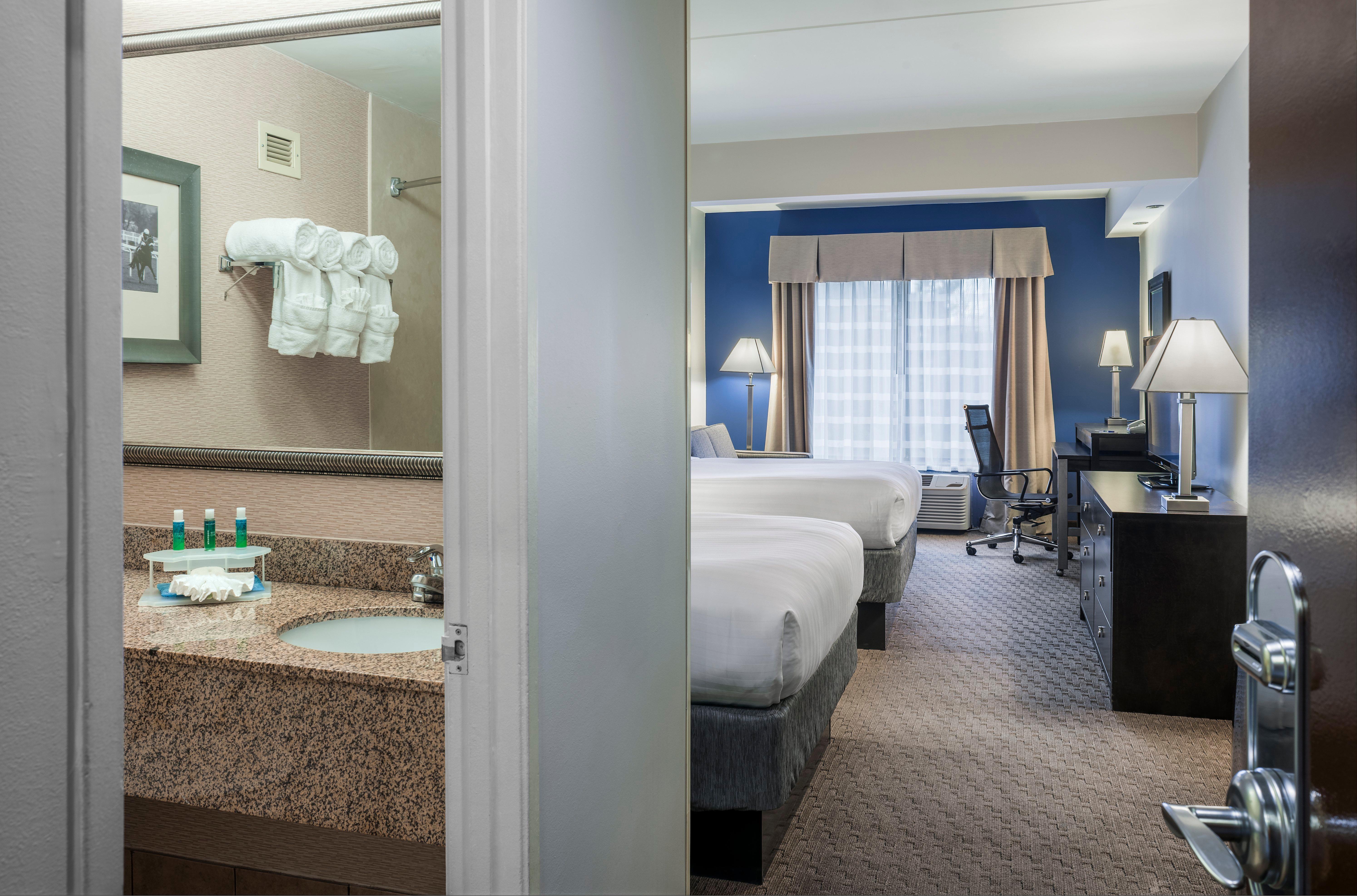 Holiday Inn Express & Suites Laurel Lakes By Ihg Εξωτερικό φωτογραφία