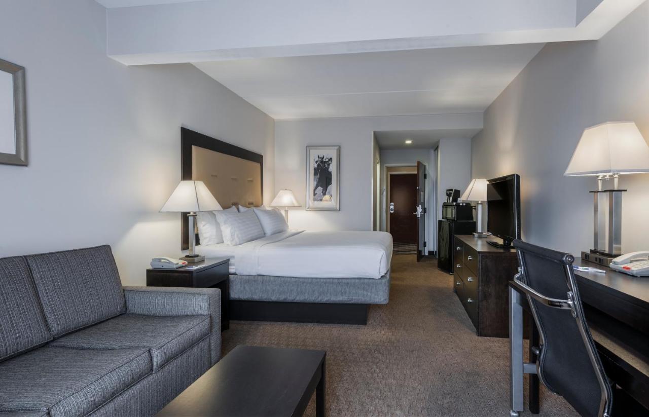 Holiday Inn Express & Suites Laurel Lakes By Ihg Εξωτερικό φωτογραφία